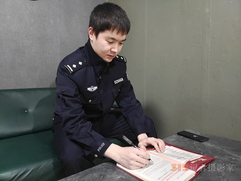 学习公安英模事迹 汲取昂扬奋进力量