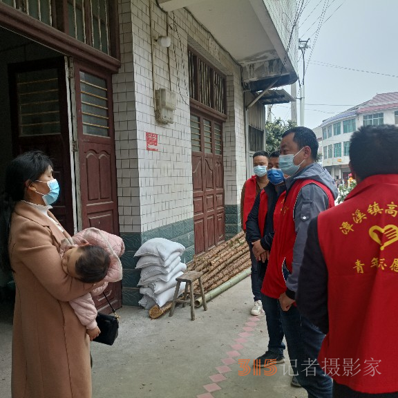 新邵县潭溪镇： 一线服务“不停歇” 暖心惠民“不打烊”