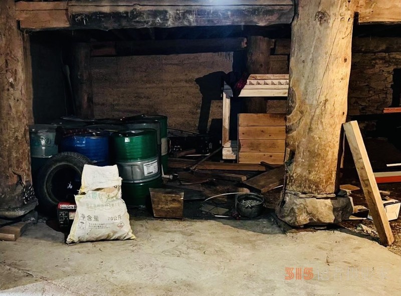 胆大！四川新龙一男子非法储存危险物质被行拘