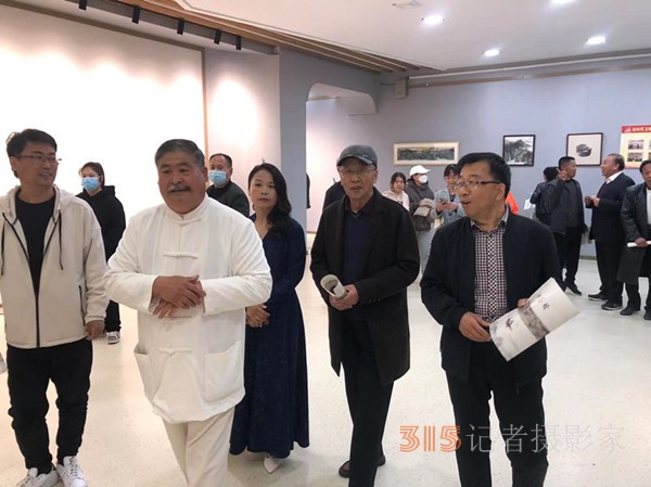 河北遵化：公共图书馆、文化馆服务宣传周暨郝丽茹中国画作品展活动