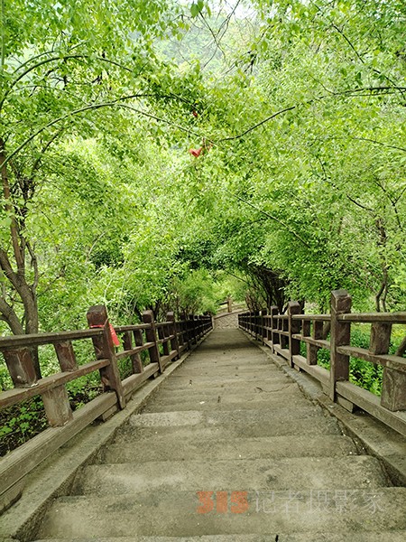 错峰出游打卡太原古县城及蒙山大佛