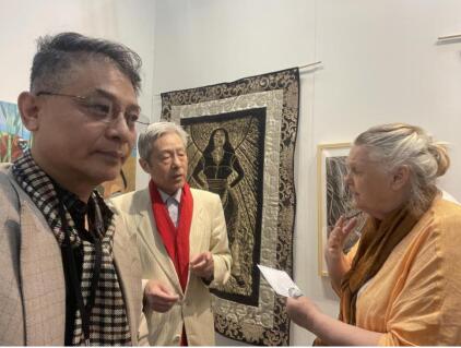 张耀伟率华人艺术家团队在纽约国际艺术博览会艳惊全场
