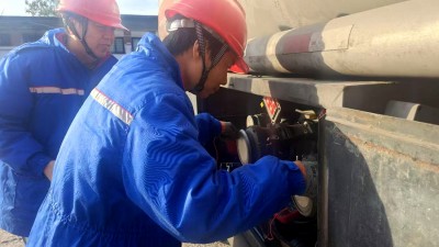 中石化安阳石油开展承运商成品油罐车专项安全检查