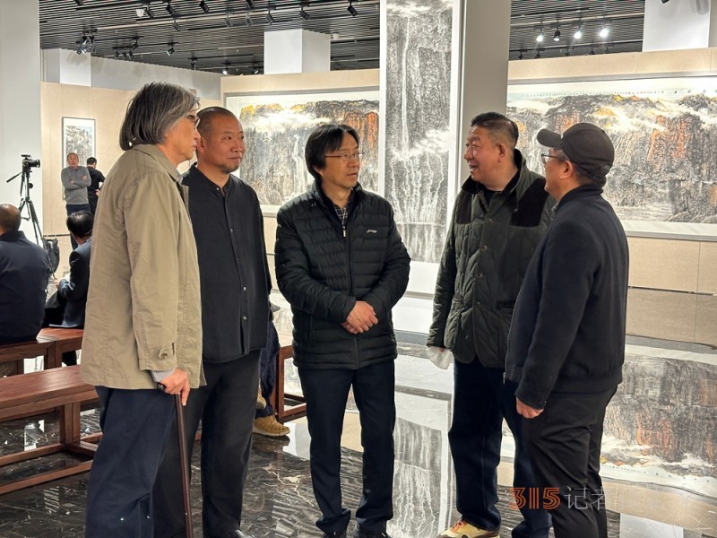 太行精神铸丹青 笔墨抒怀颂时代“太行太行”何海阔山水画作品晋京展在京启幕