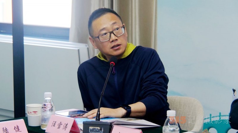 笑文化倡导者许笑天新书《笑游天下》首发式暨研讨会在京举行