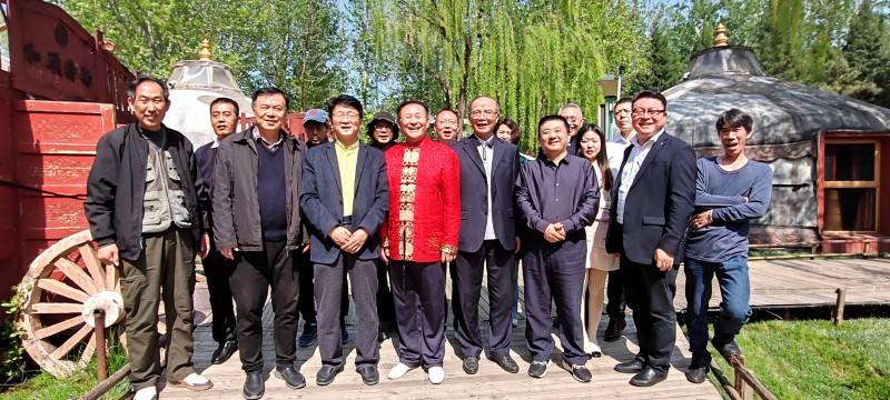 笑文化倡导者许笑天新书《笑游天下》首发式暨研讨会在京举行