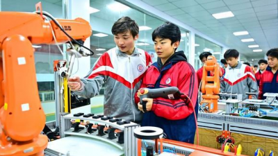 职校生：毕业后，这样成为“能工巧匠”……