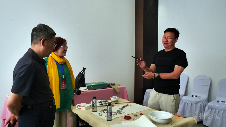“品读千年古都，放歌赵王集团” 中国文艺名家走进河北邯郸采风系列活动成功举办