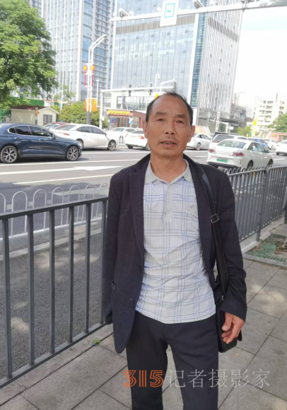 青丝变白发，只为圆上这个梦