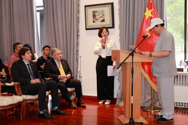 罗建国老中医受邀出席国际中医文化交流活动​