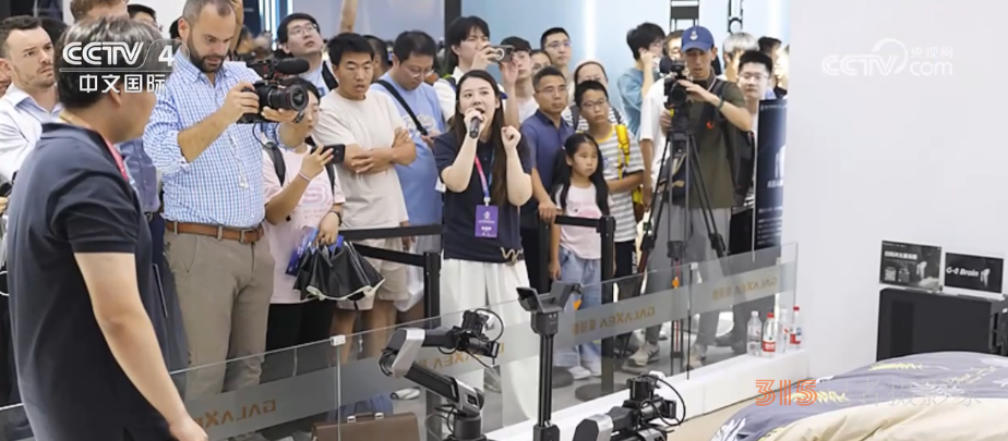 从“愿景”到“实景”！机器人走进千家万景跑出“加速度” 产业发展势头强劲