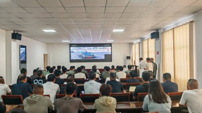 让我们一起见证高光时刻 ——邳州市官湖镇新华村组织参阅士兵家属集中观看“9.3”阅兵直播