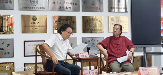 著名军旅诗人峭岩携刚出版的长诗《十月！十月！》做客《作者面对面》新闻发布会