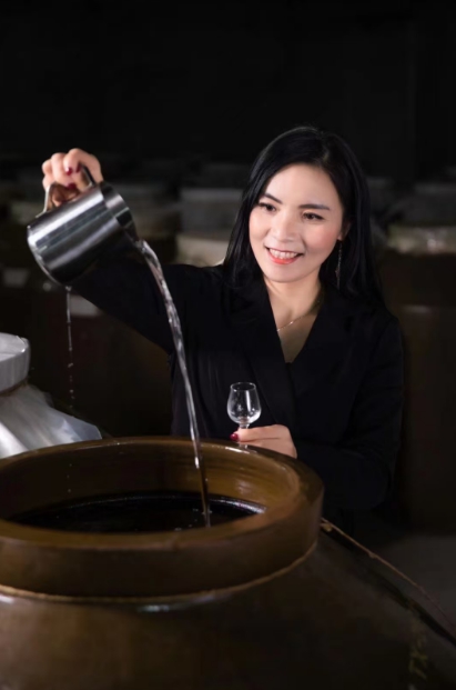 时代“铁娘子”  贵州优秀企业家黄凤涛