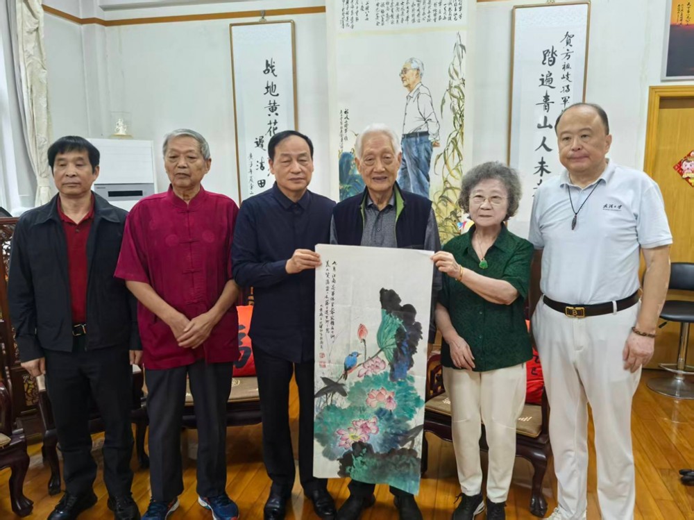 方祖歧同志为中国军地书画院题写院名 勉励创建一流书画院