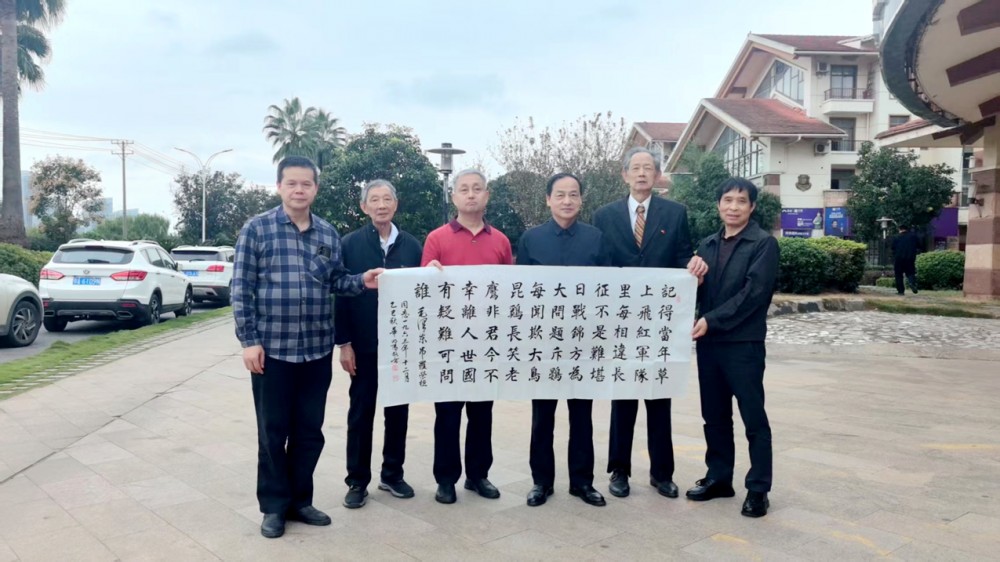 罗东进将军勉励军地书画院推动文化艺术交流与融合发展