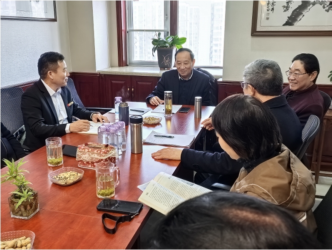 《华文月刊·薪火》编辑部蚌埠揭牌：文化与公益共燃传播新火种