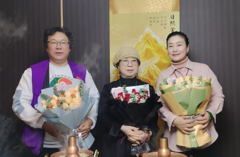 迎马年书画名家（邓凌鹰 朱文 桑一田）邀请展在京开幕