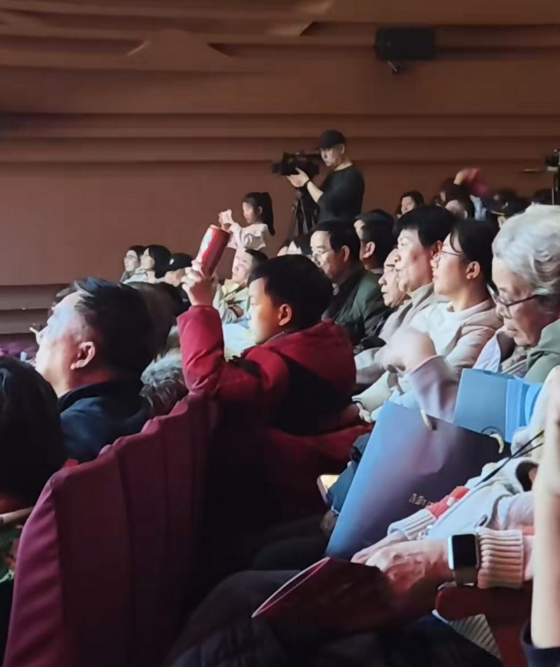 大型主题文艺演出 《不朽的军魂》在京成功上演 ——以艺术形式铸牢听党指挥的永恒军魂