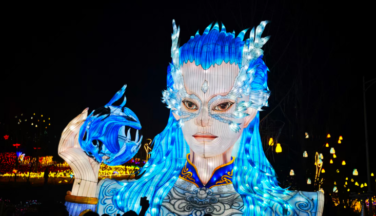 春节光影盛宴，青龙山“夜”绽华彩引客来