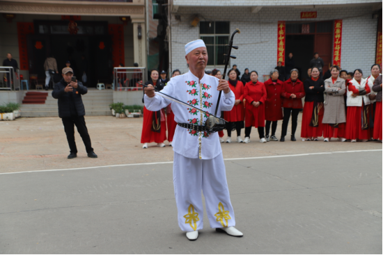 鼓乐欢腾庆元宵 乡音雅韵润民心——龙冈女子鼓舞队庆元宵展演暨乡村音乐会圆满举行