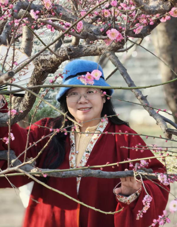 乐定坊AI俱乐部明城墙遗址公园赏花采风雅聚活动