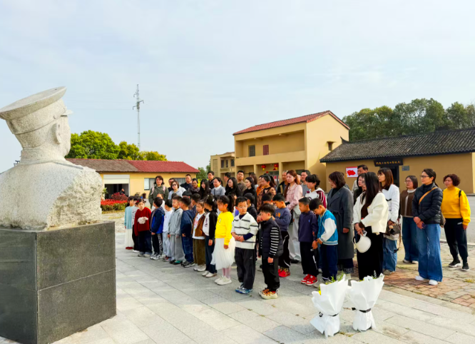 春风润童心 薪火永相传