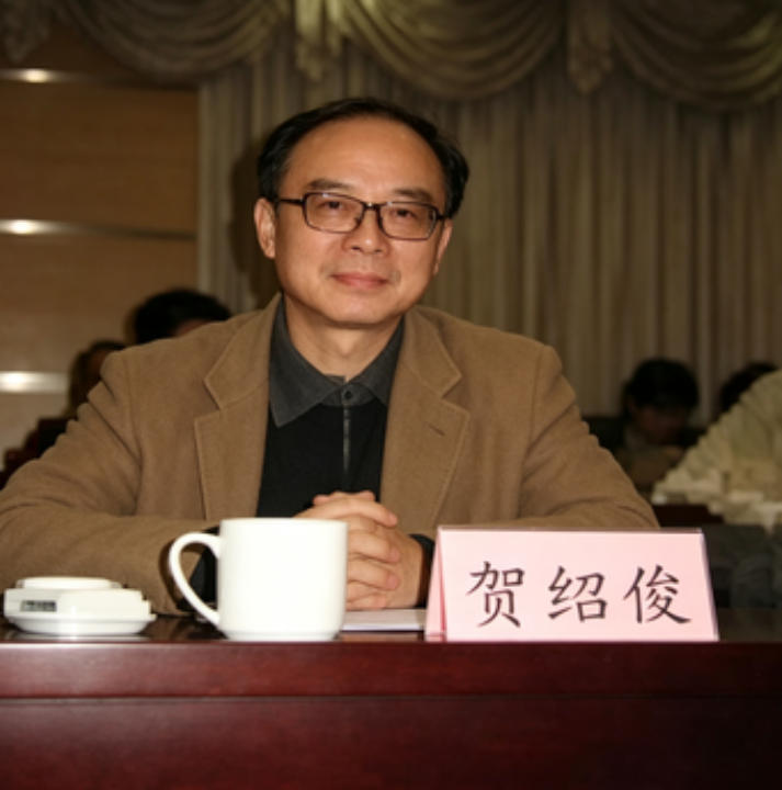 南开大学文学院1986级校友杨维永小说《乡村会计》研讨座谈会召开