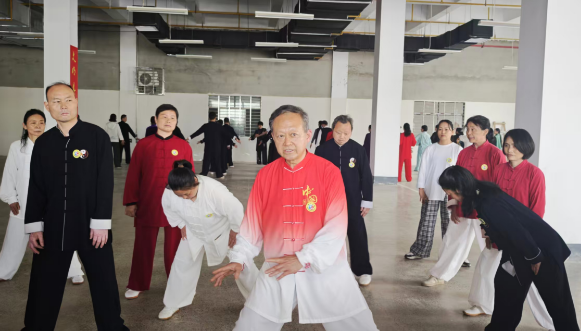 传养生国粹 促全民健身 ——湖北省荆门市太极拳协会2026年健身气功培训顺利开班