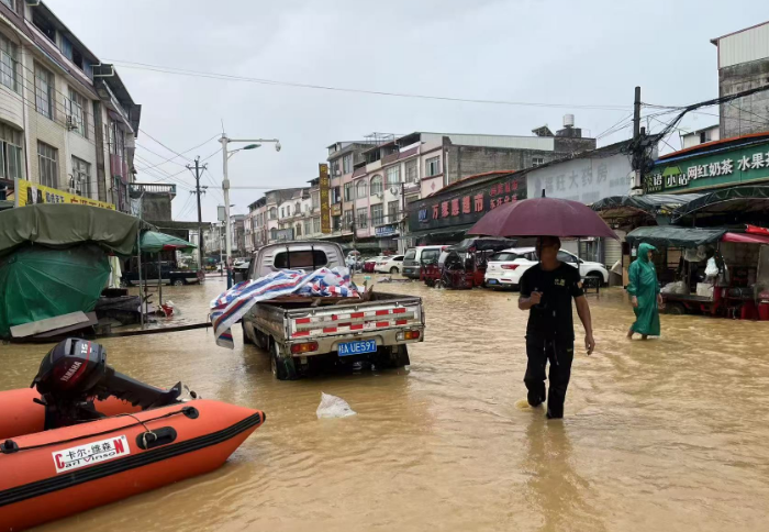 微光聚星河 大爱抗风雨——中华七九羊群驰援广西洪涝灾情
