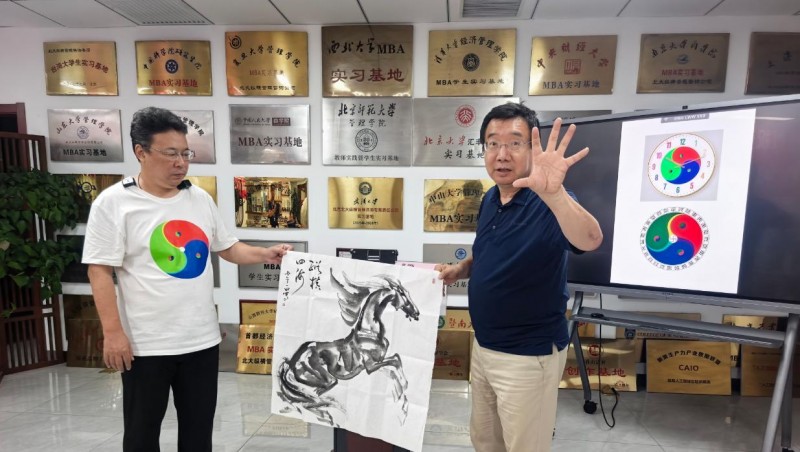 墨洒苍穹 狂飙东方——著名画家桑一田携《百狼墨韵图》做客