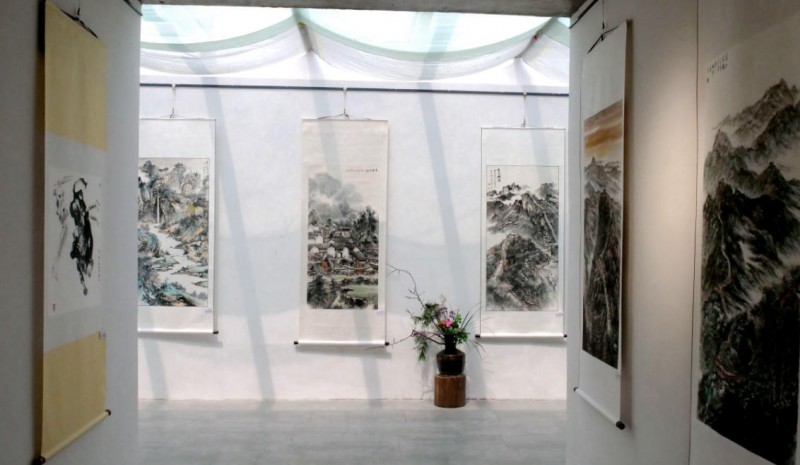 丹青铸军魂 庆祝建军99周年书画名家邀请展在北京怀柔开幕