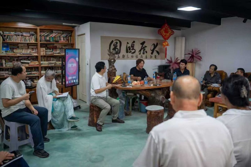 七夕诗情润果园 心灯共证“守”与“破”——2026年京津冀诗歌联盟七夕诗会在廊坊市华子果园圆满举行