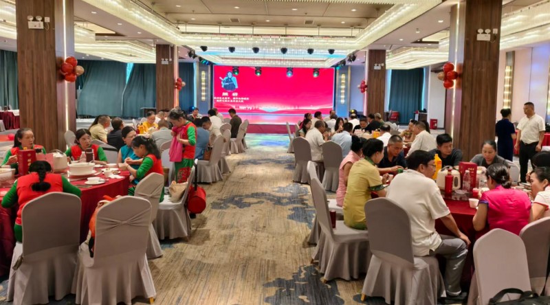 艺聚信丰 赋能红旅｜超神大舞台首秀联谊会暨文艺名家互动会圆满落幕